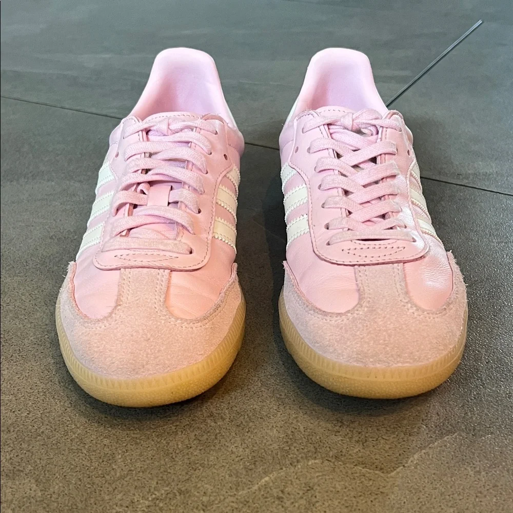 Adidas youth size 6 Pink Sambas in original box - Picture 2 of 15